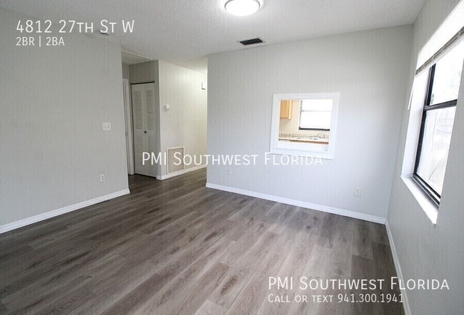 Photo - 4812 27th St W