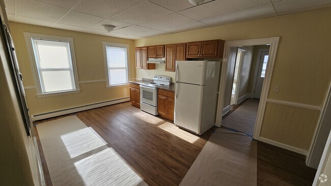 Building Photo - 8 Robinson St Unit 8 Robinson St 3F Rental
