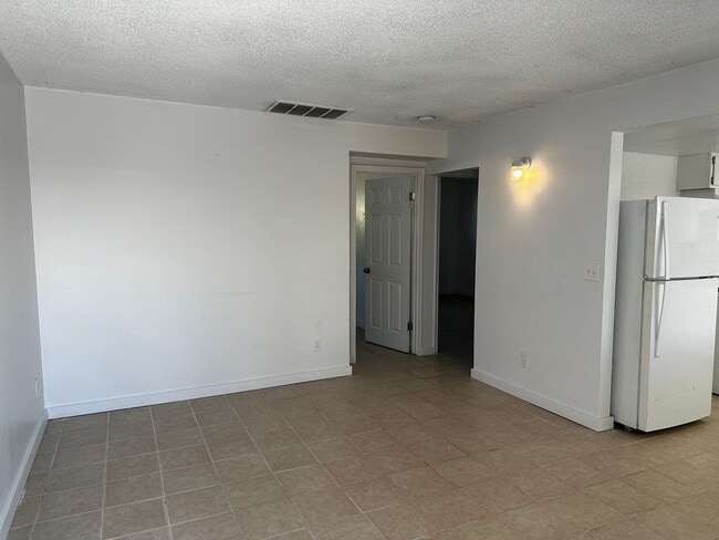 Photo - 14005 N Palm St Unit 3