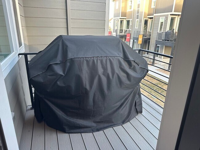 Photo - Westminster Station - Almost new- Pride Of Ownership!