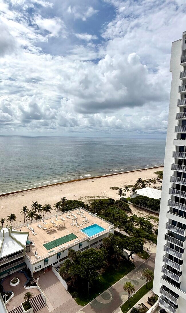 Photo - 101 Briny Ave Unidad 2204