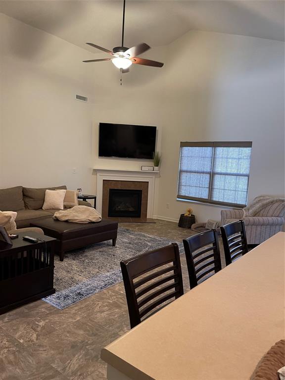 Photo - 5240 Tanglewood Ln