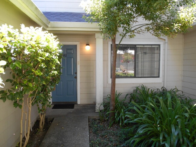 Two Story - Two Bedroom Condo - Two Story - Two Bedroom Condo