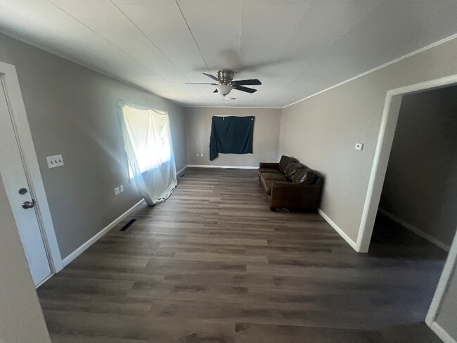 Photo - 1401 Chestnut Ave