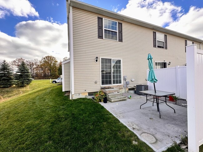 Photo - 33168 Beverly Ln