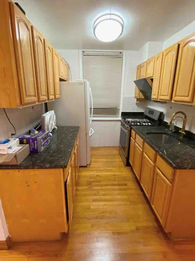 Photo - 2014 W 7th St