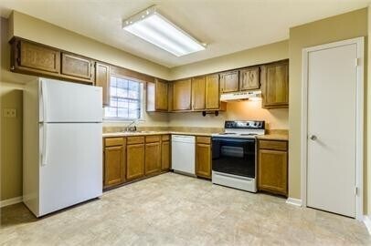 Photo - 304 E Orange Ave