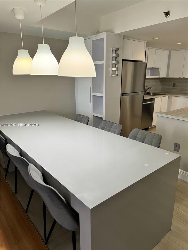 Photo - 1100 St Charles Pl Unit 606