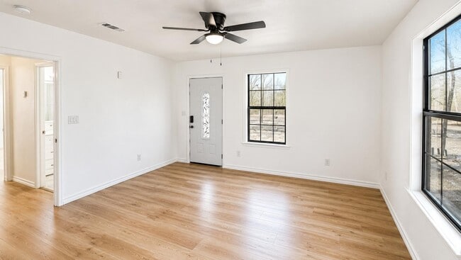 Photo - 1808 W Long St