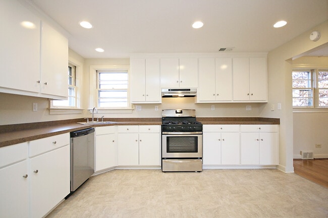 Photo - Walk or Bike to UVA Medical Center