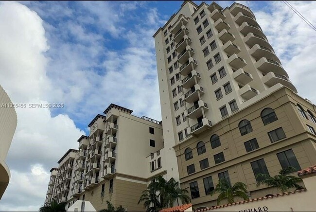 Photo - 1805 Ponce de Leon Blvd Unidad 512