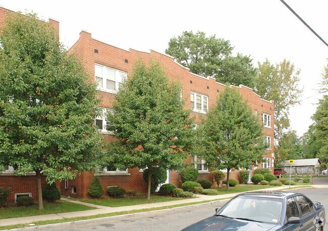 15-39 Dorothy St