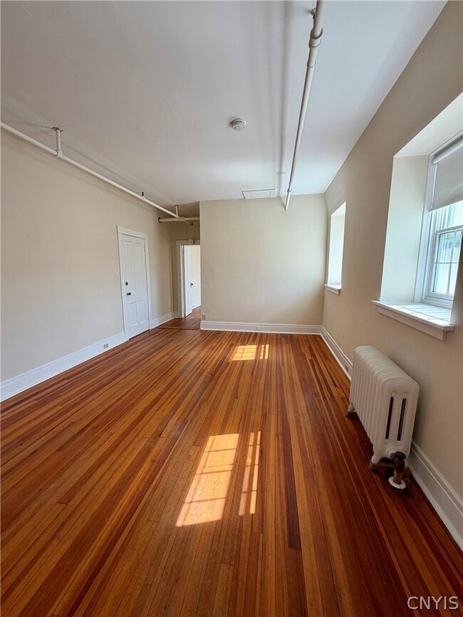 Photo - 170 Kenwood Ave