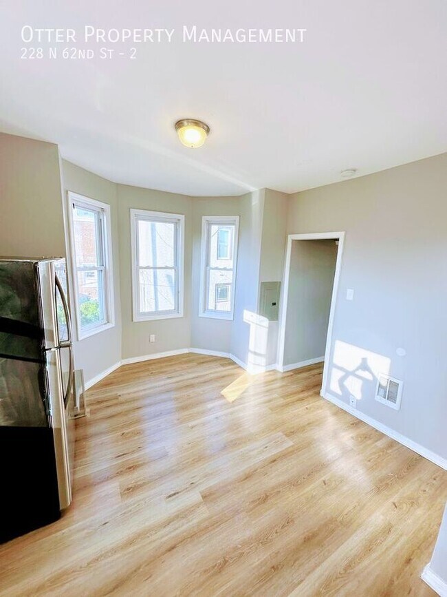 Photo - 228 N 62nd St Unidad 2