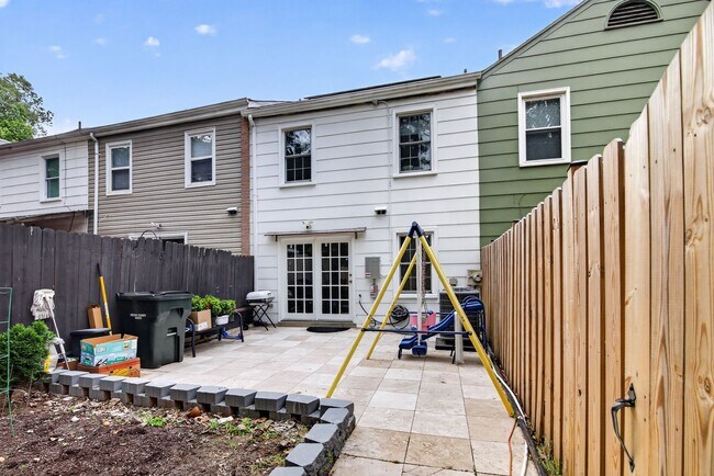 Photo - 2925 Wythe Ct