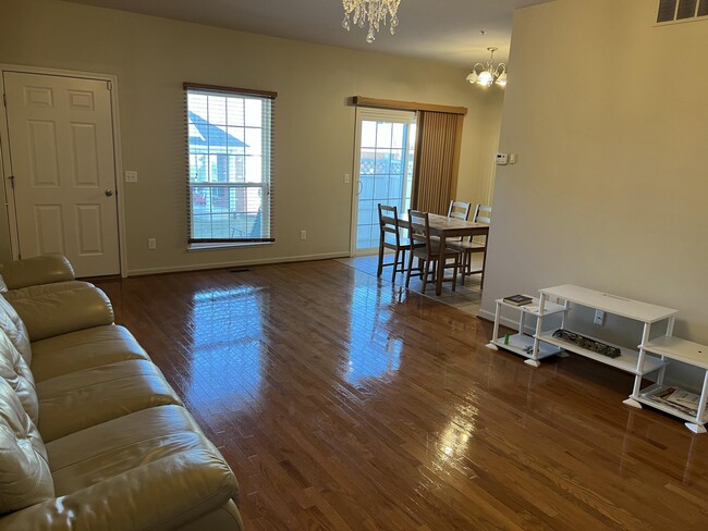 Photo - 1402 Riversedge Dr Unit 54