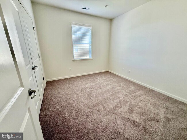 Photo - 20013 Newry Dr Unit 7