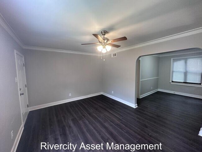 Photo - TWO-STORY BEAUTY IN BERCLAIR!!!! SECTION 8...