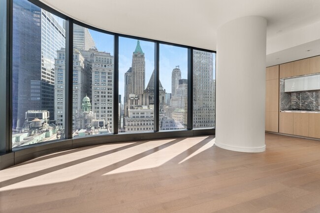 Photo - 125 Greenwich St