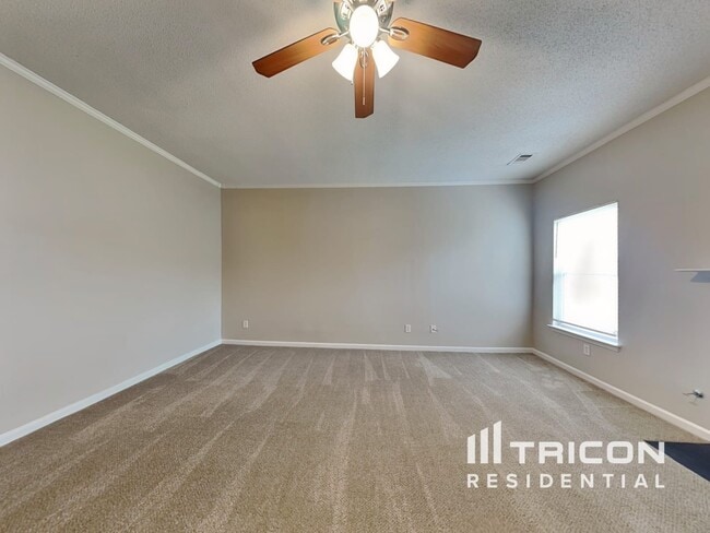 Photo - 4348 Persian Ct SW