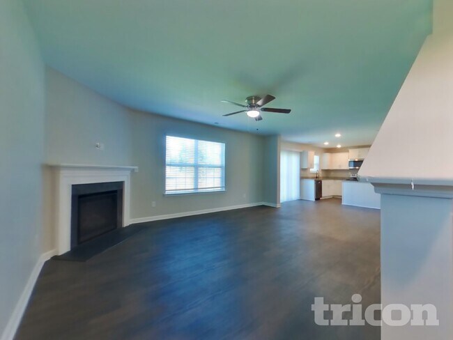 Photo - 205 Brenett Francis Ct