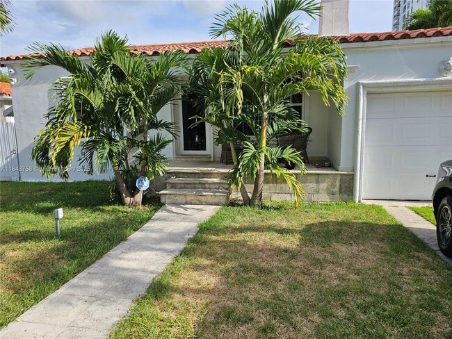 Building Photo - 3122 SW 21st Ter Rental