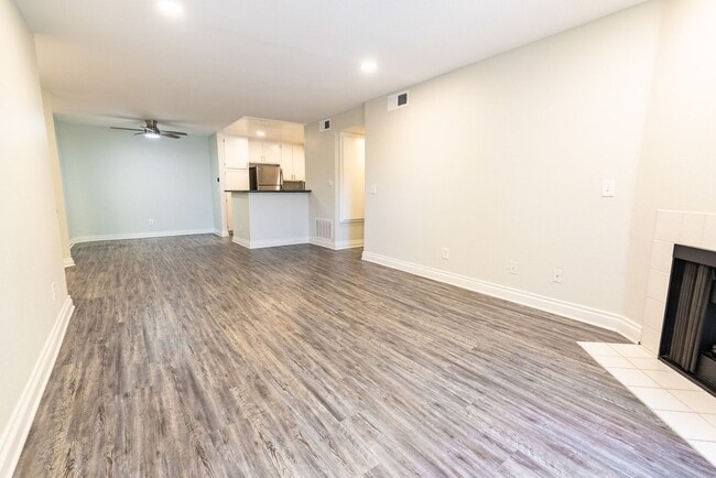 Photo - 14056 Valleyheart