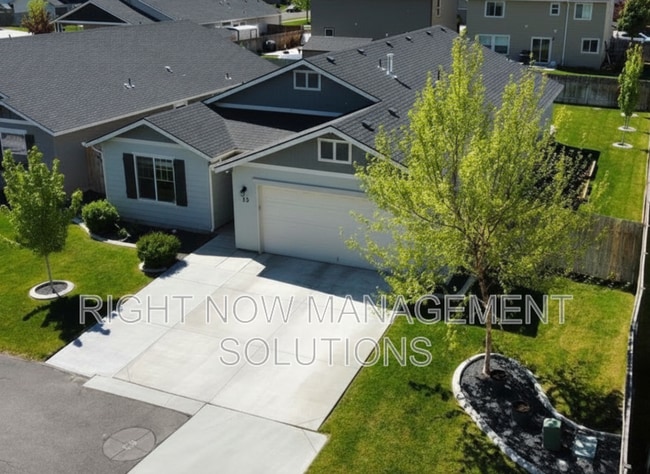 Photo - 25 S Shumway Ave