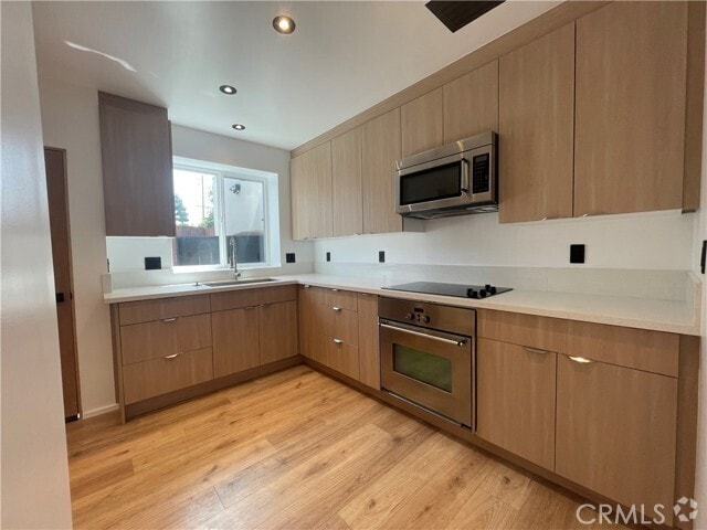 Building Photo - 1713 W Alameda Ave Rental