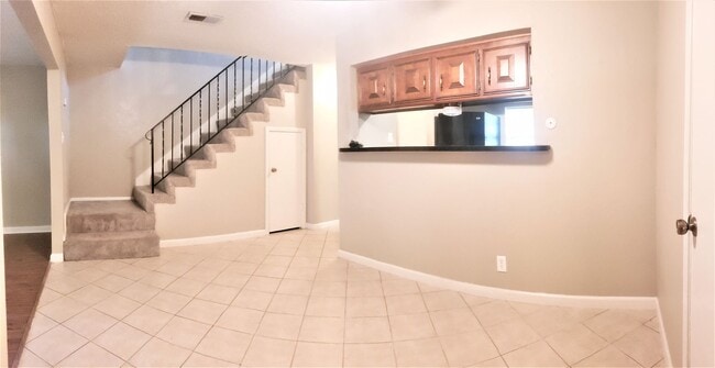 Photo - 7604 Bridges Ave Unit 7604 Bridges Ave. Apt. B