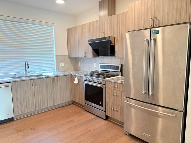 15887 NE 14th Rd