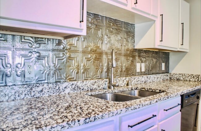 Photo - 3508 Douglas Ave