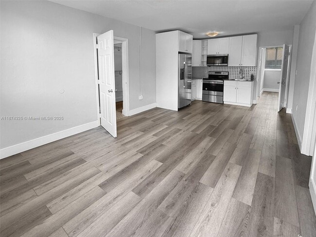 Building Photo - 6647 SW 59th Pl Unit 103 Rental