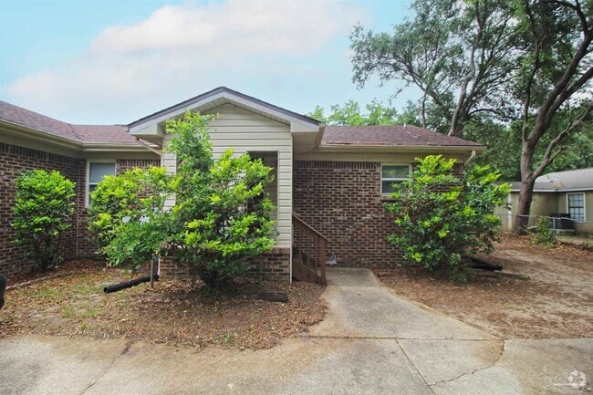 Building Photo - 4630 Bellview Ave Rental