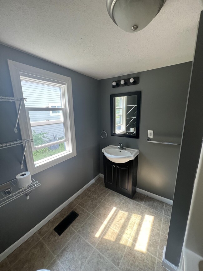 Photo - 607 Samantha Ave