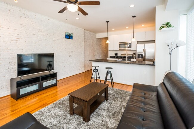 Photo - 600 S Linwood Ave