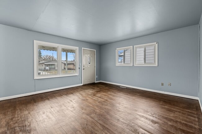 Photo - 6832 Cornell St