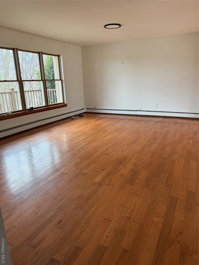 Photo - 9 Willard Pl