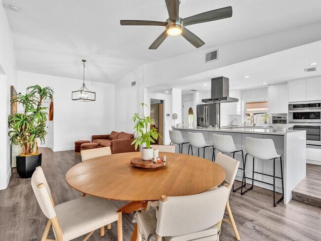 Photo - 9831 SW 58th Ct