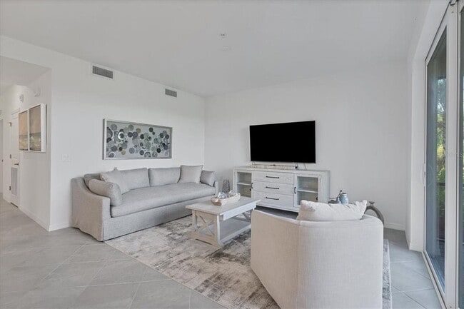 Photo - 14161 Heritage Landing Blvd Unit 1112