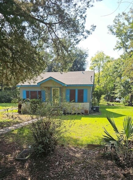 Photo - 2235 Johnson St