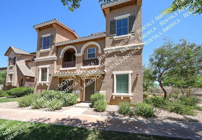 Photo - 747 N Port Dr