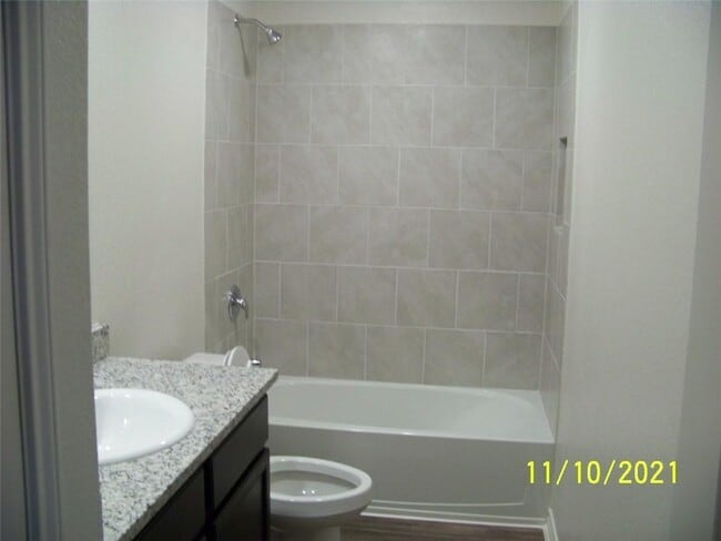 Photo - 217 Sunnymeade Ln