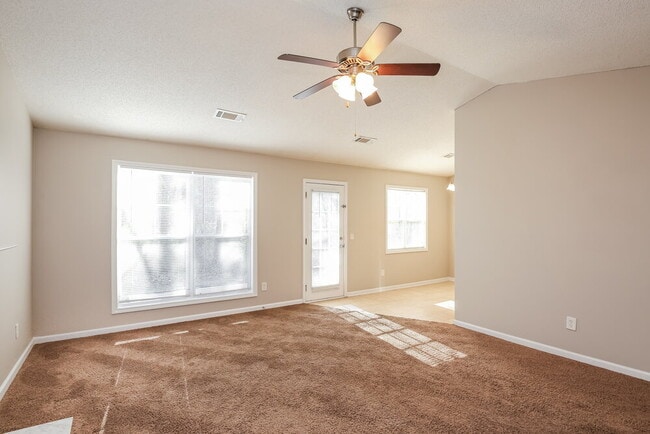 Photo - 2120 Crown Park Dr