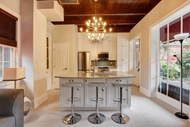 Photo - 718 Barracks St Unidad 7