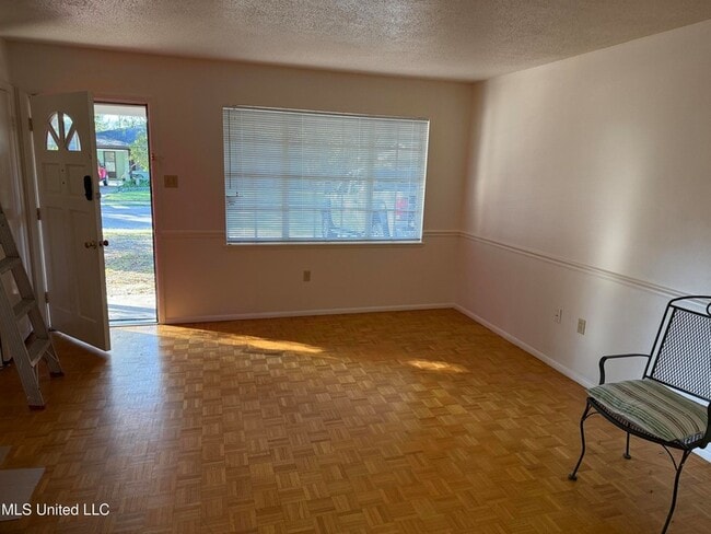 Photo - 2507 Middlecoff Dr