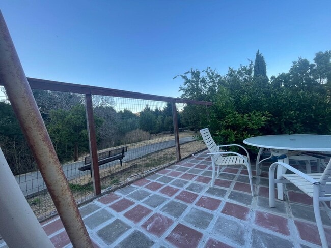 Photo - 1013 Ridgeview Dr