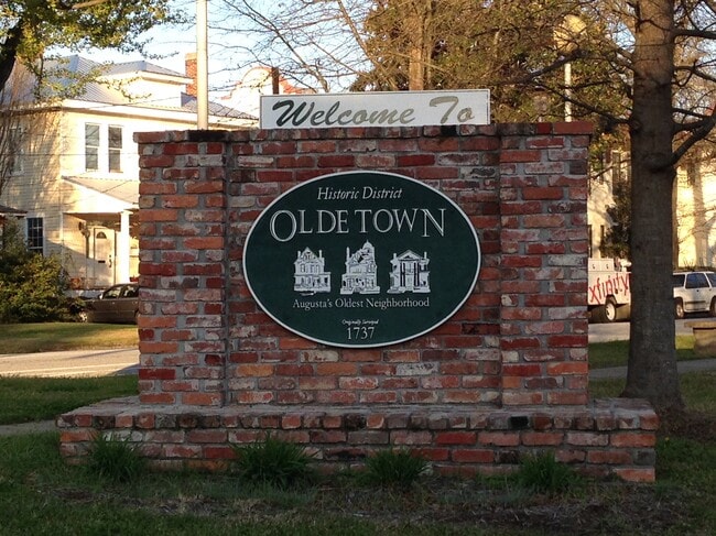 Photo - 129 Greene St