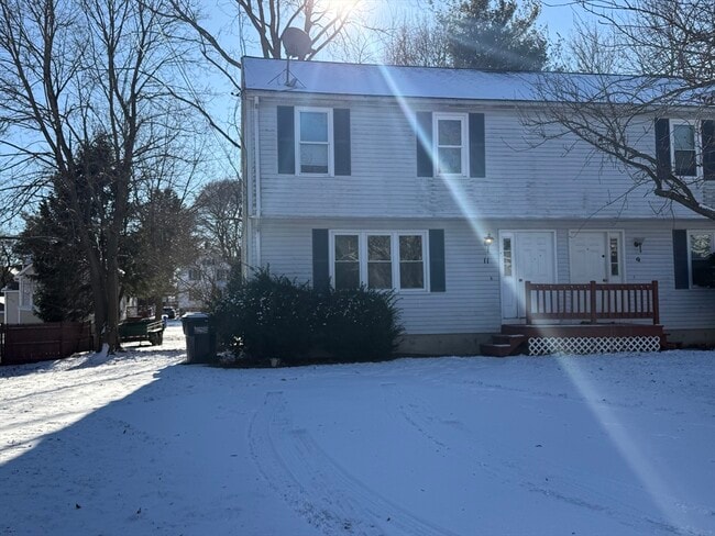 Photo - 11 Julian Ln