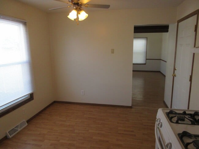 Photo - 410 Unit 132